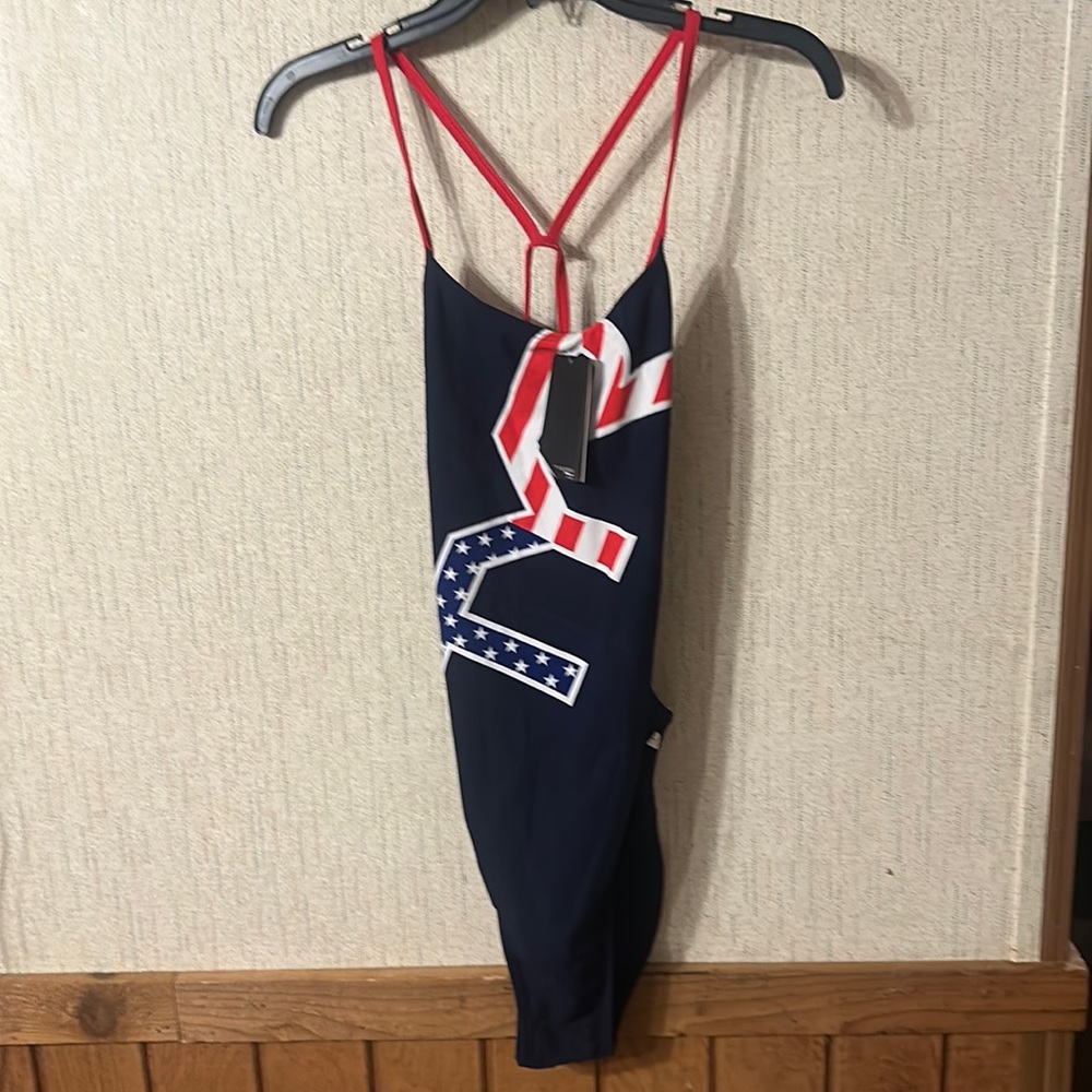 TYR WOMEN’S CUT OUTFIT ONE-PIECE SWIMSUIT: BLUE/RED: NWT: SZ 38